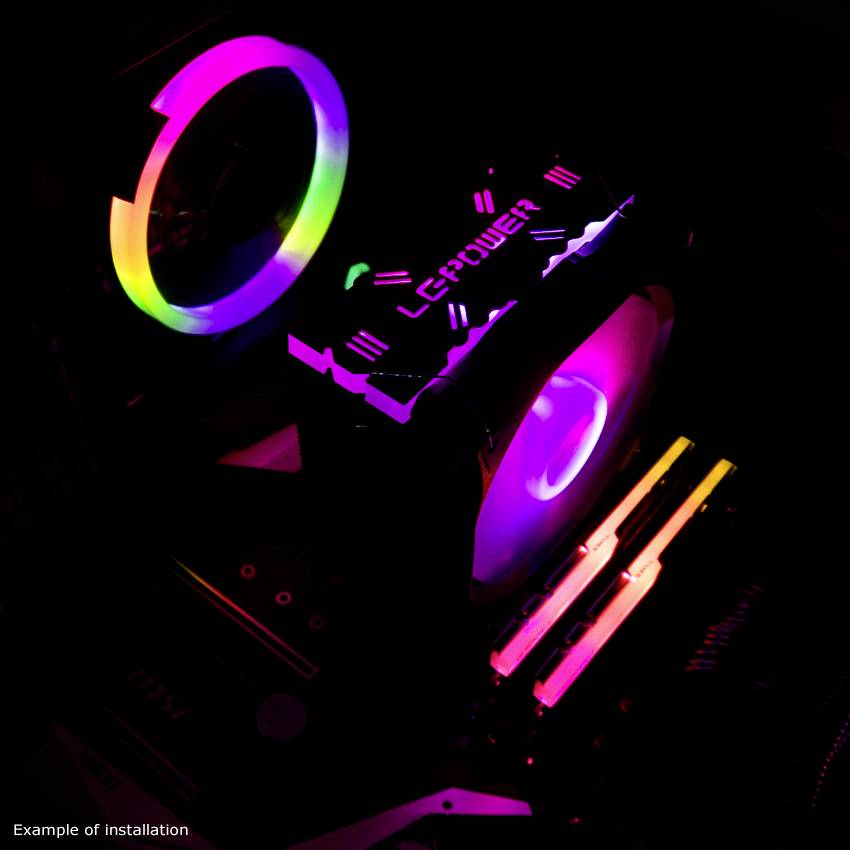Ein PC-Gehäuse mit leuchtenden RGB-LEDs auf Lüftern und Grafikkarte. Farben variieren in Regenbogen-Tönen.