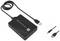 Ein USB-Hub mit mehreren Anschlüssen, darunter USB-A und USB-C. Das Gerät hat ein schwarzes Gehäuse und zeigt das Markenlogo.
