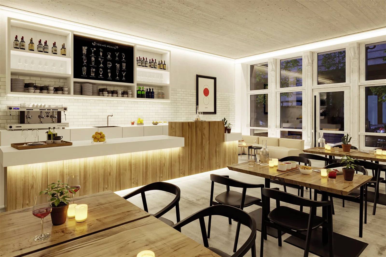 Ein modernes Café mit Holztischen und Stühlen. Im Hintergrund eine Bar mit Flaschenregalen und einer Tafel mit Getränken.