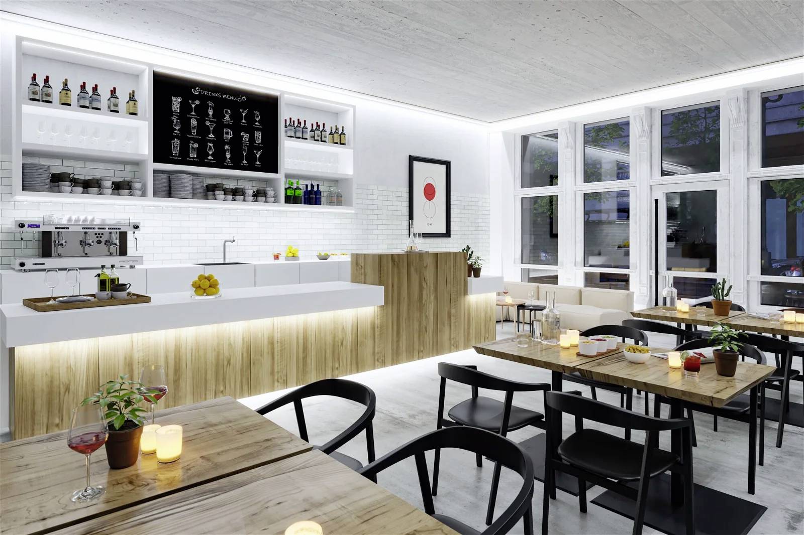 Helles Café mit Holzdekor. Im Vordergrund Tische mit Kerzen und Pflanzen. Im Hintergrund Bar mit Regalen, Kaffeemaschine und Menütafel.