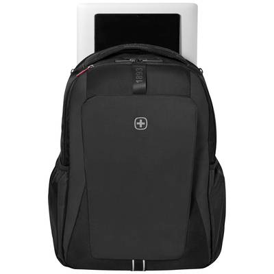 Ein schwarzer Rucksack mit einem Tablet in einem Laptopfach. Der Rucksack hat ein Logo mit einem Kreuz und der Zahl '1893'.