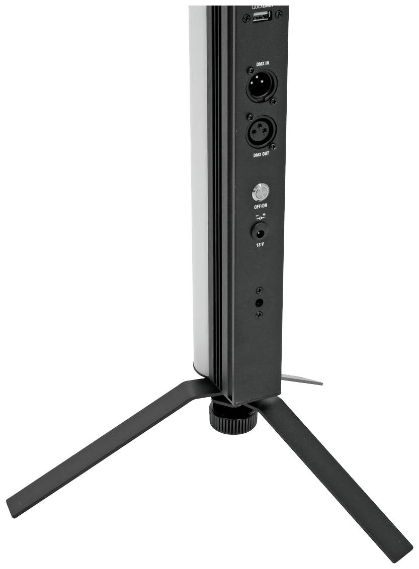 Ein Lautsprecher auf einem Stativ mit mehreren Anschlussoptionen, darunter XLR- und USB-Anschlüsse.