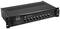 Schwarzer Audio-Verstärker im Rack-Format mit mehreren Reglern und digitalem Display, geeignet für professionelle Sound-Systeme.