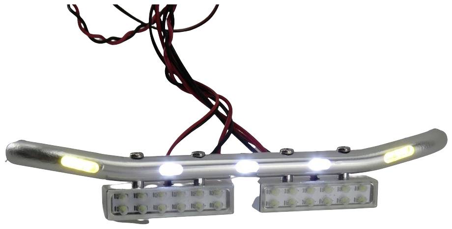 Eine Metallstange mit mehreren integrierten LED-Leuchten, teilweise beleuchtet, und roten Stromkabeln im Hintergrund.