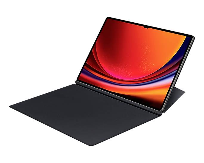 Ein Tablet mit roten und orangefarbenen Bildschirmtönen in einem schwarzen Cover, im leichten Winkel nach rechts geneigt dargestellt.