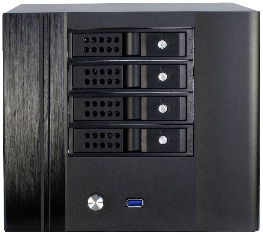 Ein schwarzes Computergehäuse mit vier Festplattenschächten und einer Power-Taste; für Datenspeicherung konzipiert.