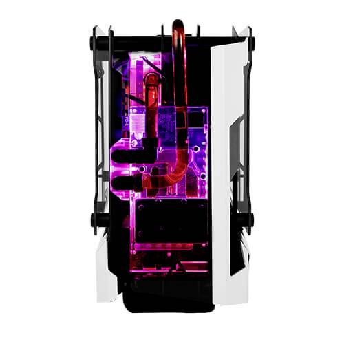 Ein weißer Computer mit offenem Gehäuse zeigt ein internes Kühlsystem mit leuchtenden schwarzen und roten Komponenten.