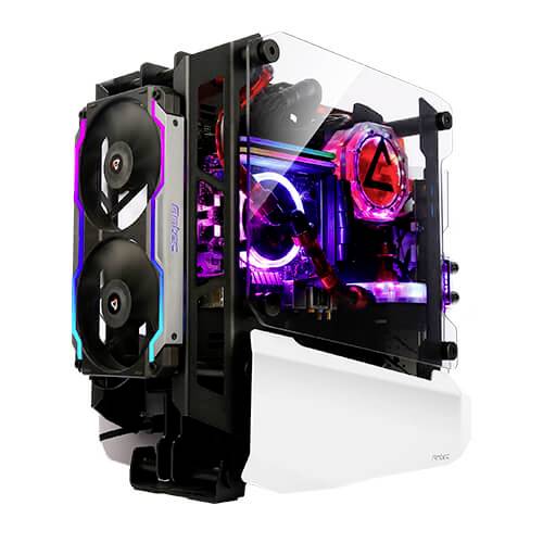 Ein Computergehäuse zeigt bunte LED-Lichter und sichtbare Lüfter in einem offenen Design.