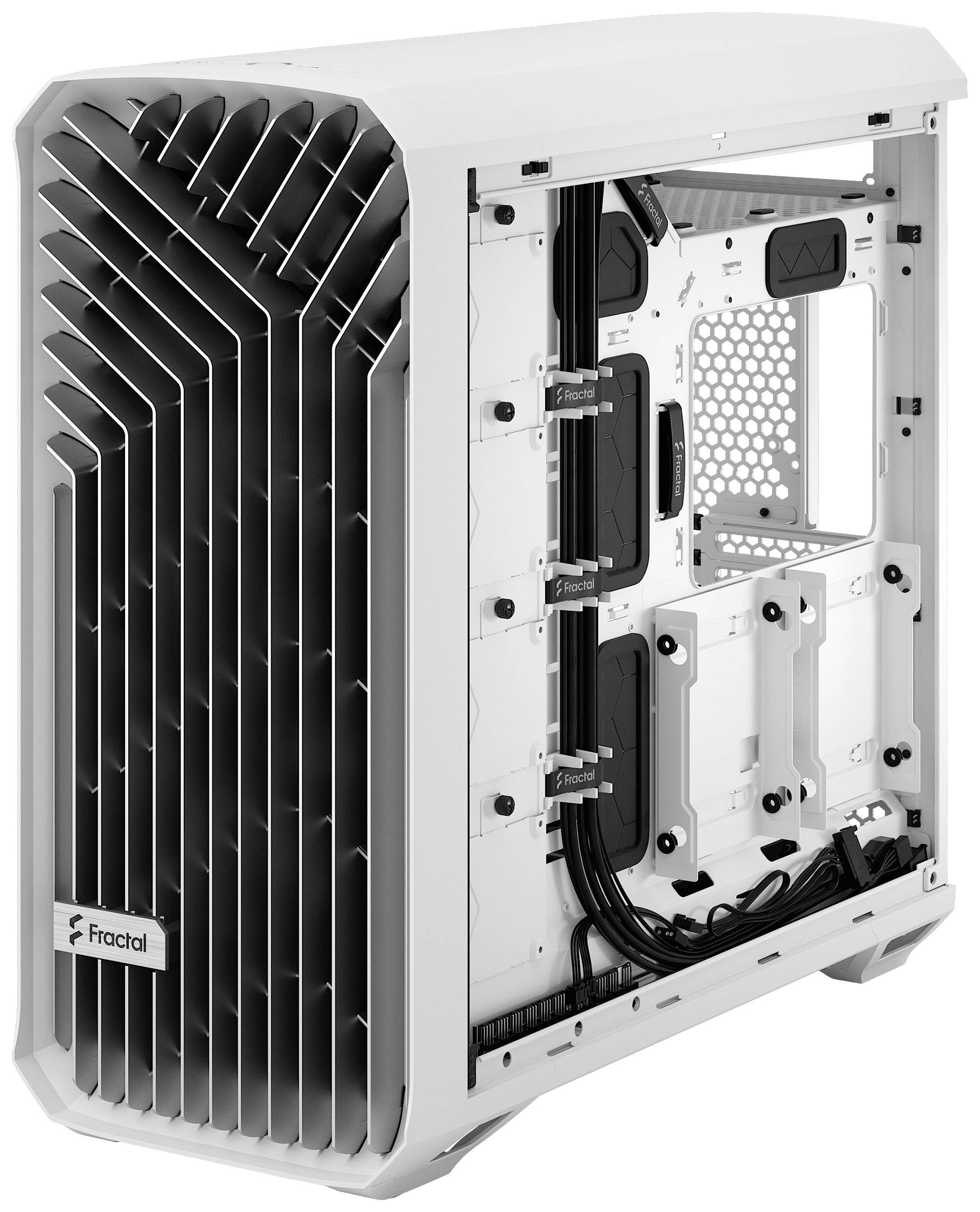 PC-Gehäuse in weißem Design mit geöffneter Seitenwand, zeigt Innenraum für Computerkomponenten. Moderne, strukturierte Frontblende.