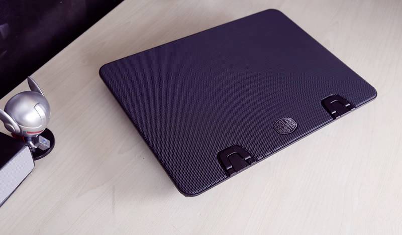Cooler Master Notepal ERGOSTAND IV - Notebook-Lüfter - mit 4-Port-USB-Hub - 140 mm - Schwarz-9