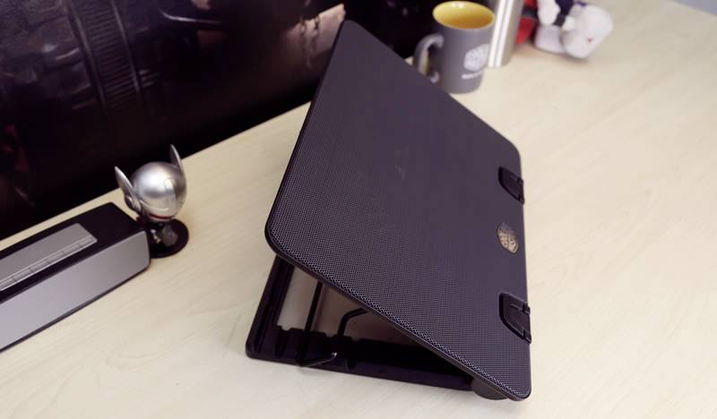 Cooler Master Notepal ERGOSTAND IV - Notebook-Lüfter - mit 4-Port-USB-Hub - 140 mm - Schwarz-10