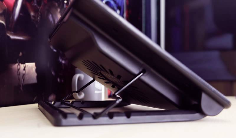Cooler Master Notepal ERGOSTAND IV - Notebook-Lüfter - mit 4-Port-USB-Hub - 140 mm - Schwarz-11