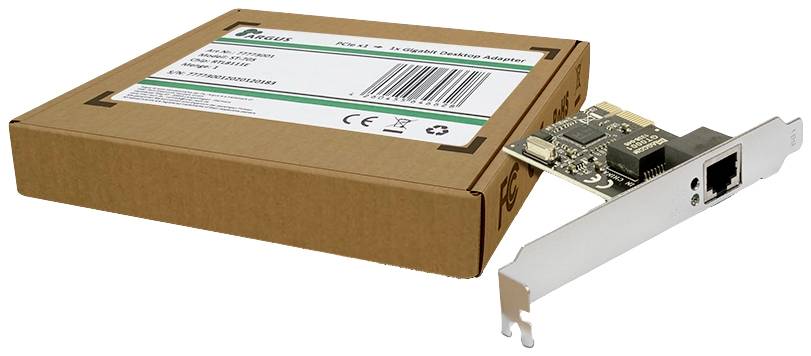 Eine Ethernet-Netzwerkkarte vor einer braunen Verpackung. Die Karte zeigt einen RJ-45-Anschluss und elektrische Komponenten.