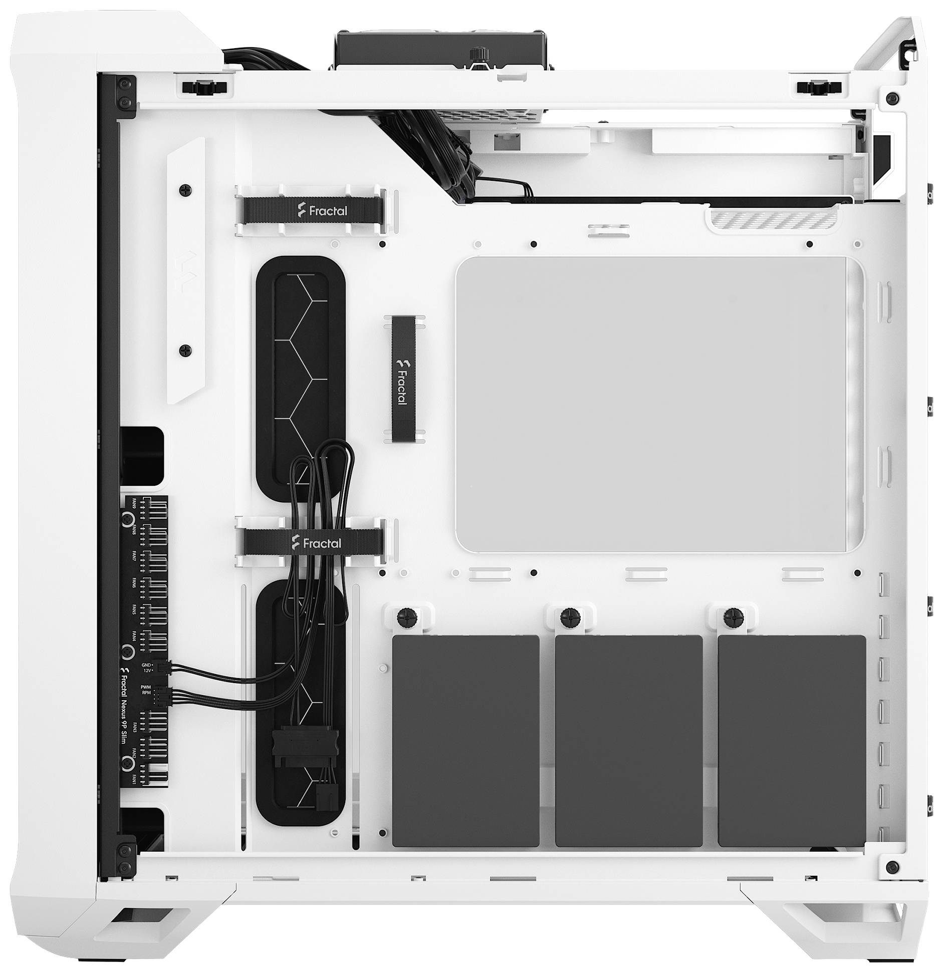 Computergehäuse von Fractal Design, offen zur Wartung oder Montage, zeigt Kabelmanagement-Optionen und Montageplätze für Komponenten.