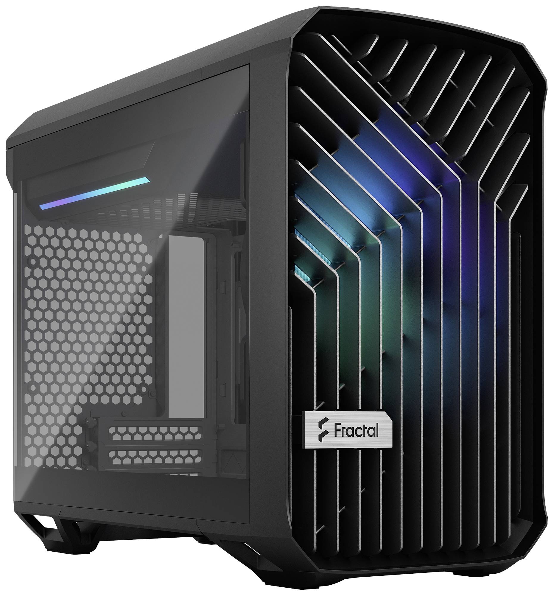 Schwarzes PC-Gehäuse mit auffälligen diagonalen Lüftungsschlitzen und einem beleuchteten Innenraum. Marke 'Fractal' vorne sichtbar.