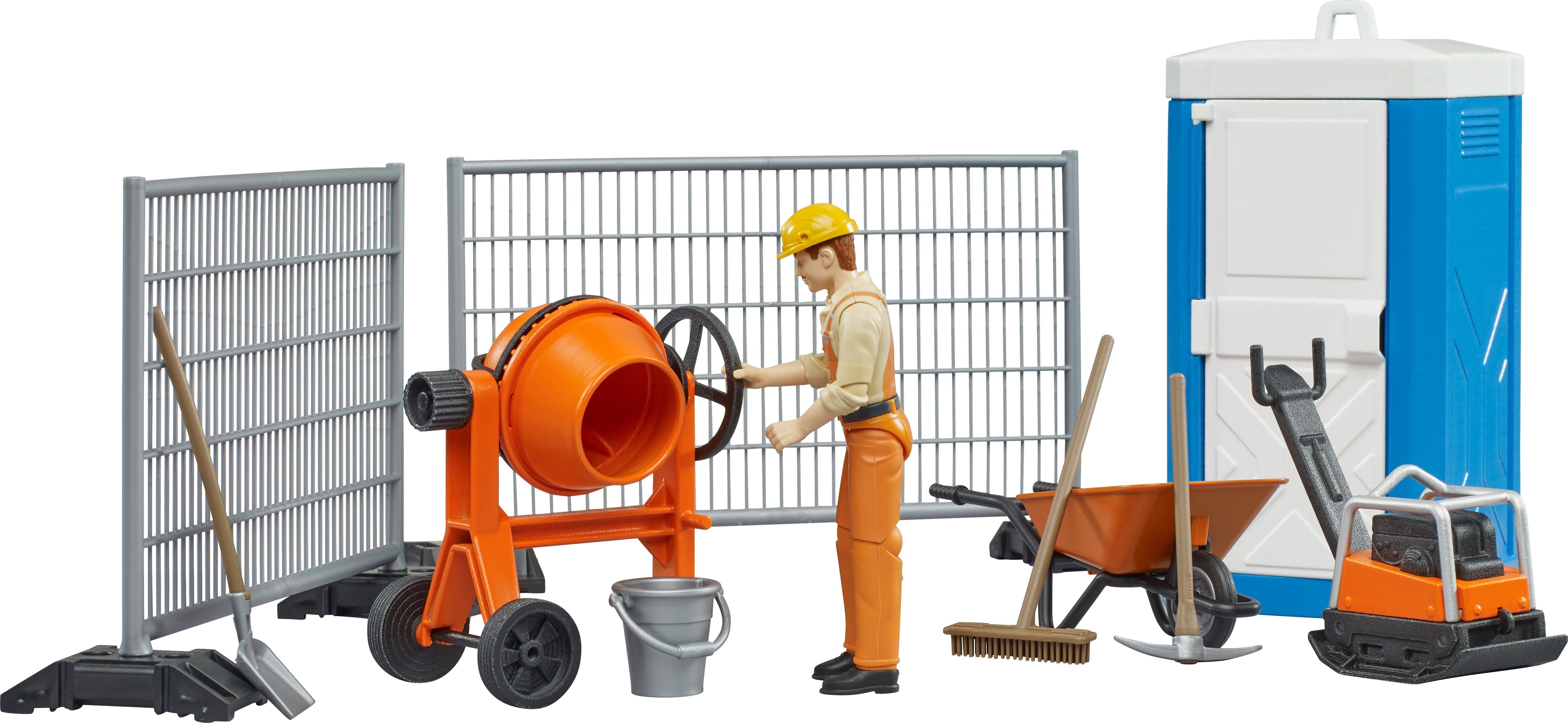 Ein Bauarbeiter in Schutzkleidung bedient einen Betonmischer auf einer Baustelle. Umgeben von Bauzäunen, Schubkarre und Werkzeugen.