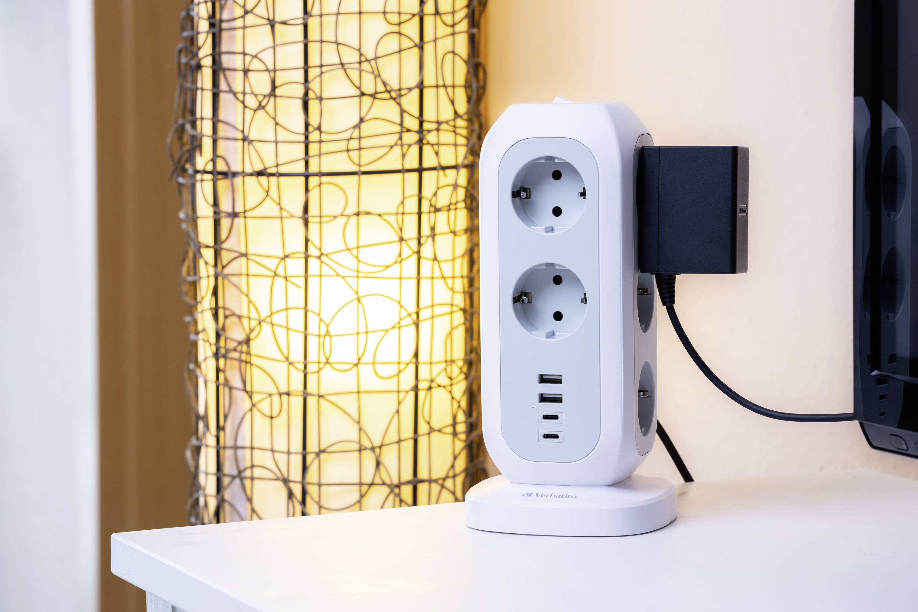 Verbatim EUPT-01 - Steckdosenleiste - 15-in-1 europäische Mehrfachsteckdose - Wechselstrom 230 V - 3600 Watt - Eingabe,-6