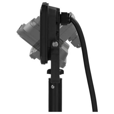 Seitenansicht eines schwarzen verstellbaren montierten Lichts oder Scheinwerfers mit angebrachtem Kabel, dargestellt auf weißem Hintergrund.
