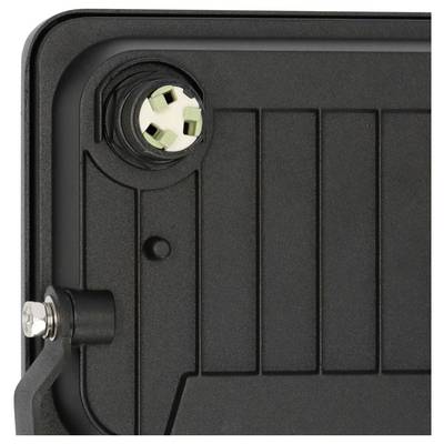 Nahaufnahme einer schwarzen Geräteplatte mit einer kreisförmigen Buchse oben links und einem Befestigungsbolzen an der Seite, das einen Teil eines elektrischen oder mechanischen Gehäuses zeigt.