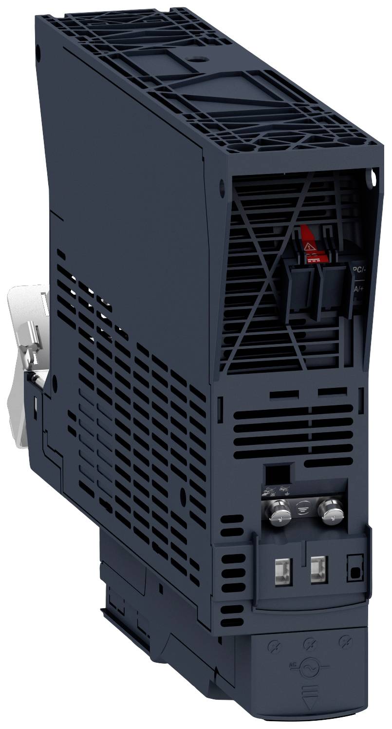 Ein schwarzes elektrisches Gerät mit Lüftungsschlitzen und Anschlüssen. Es scheint ein industrielles Steuerungsmodul zu sein.