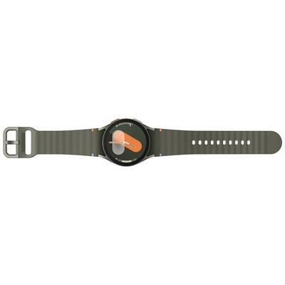 Eine moderne Smartwatch mit grünem Armband und abstraktem Zifferblatt, das orange und grüne Elemente zeigt.