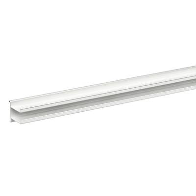 Einzelne weiße LED-Leiste mit schmalem Profil, ideal für die dezente Deckenmontage oder zur indirekten Beleuchtung.