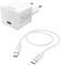 'Weiße Hama 25W USB-C Ladegerät und Kabel. Der Adapter hat einen EU-Stecker und einen USB-C-Anschluss. Das Kabel hat USB-C-Stecker an beiden Enden.'
