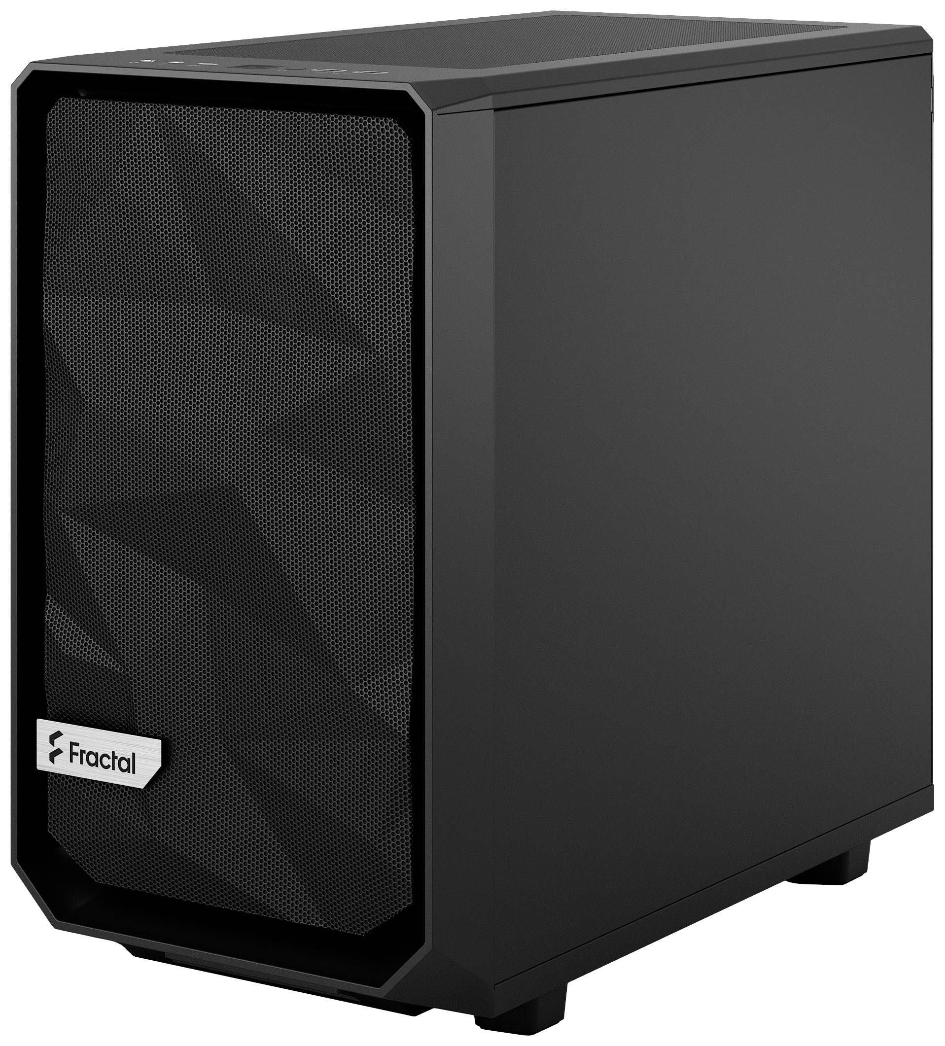 Ein schwarzes Computergehäuse mit Mesh-Front für bessere Belüftung, Markenlogo unten links. Es steht auf einem Tisch.