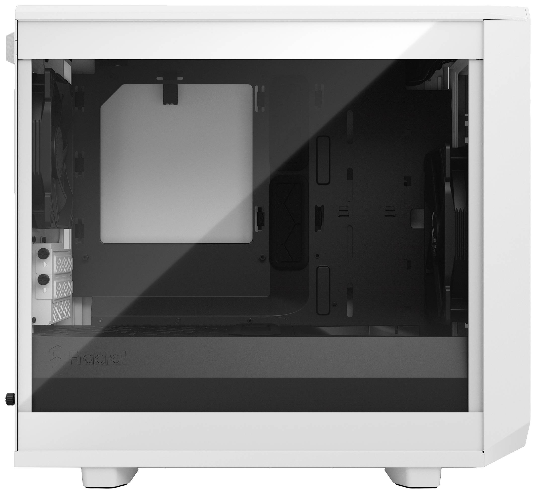PC-Gehäuse aus weißem Metall mit einem Sichtfenster aus Glas an der Seite, zeigt einen leeren Innenraum für Computerkomponenten.