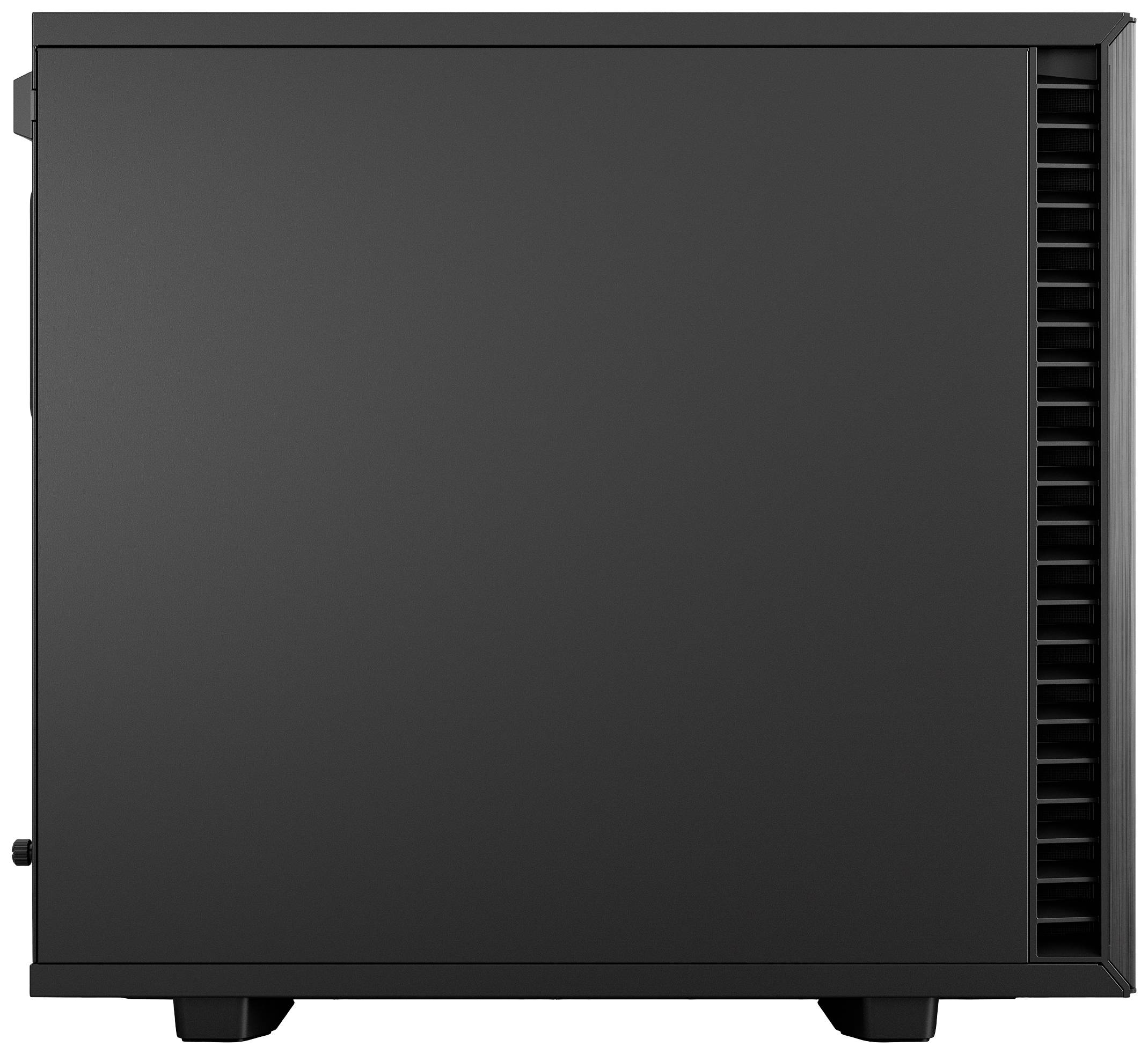 Ein schwarzes Computergehäuse mit glatter Oberfläche und Lüftungsschlitzen an der Seite, steht aufrecht auf einem weißen Hintergrund.