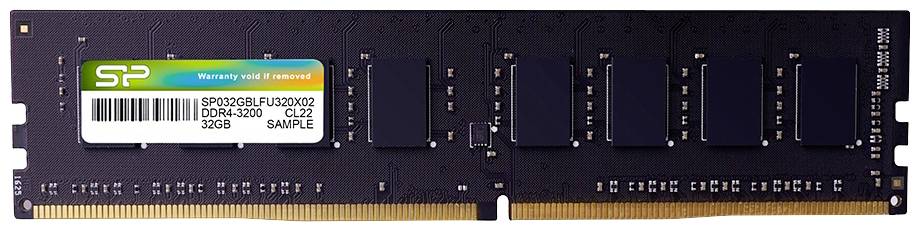 Ein 32GB DDR4-RAM-Modul von SP, Modellnummer 'SP032GBLFU320VX02', mit goldenen Pins und einem Aufkleber mit technischen Spezifikationen oben.