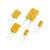 Fünf gelbe, rechteckige elektrische Komponenten mit zwei Metallbeinen, die als Kondensatoren identifiziert werden können.