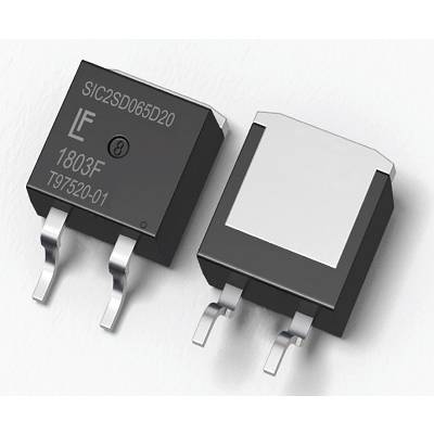 Zwei schwarze, flache elektronische Bauteile mit drei Metallpins, je mit der Aufschrift 'SI(2SD065D20)' und 'T97320-01', auf weißem Hintergrund.
