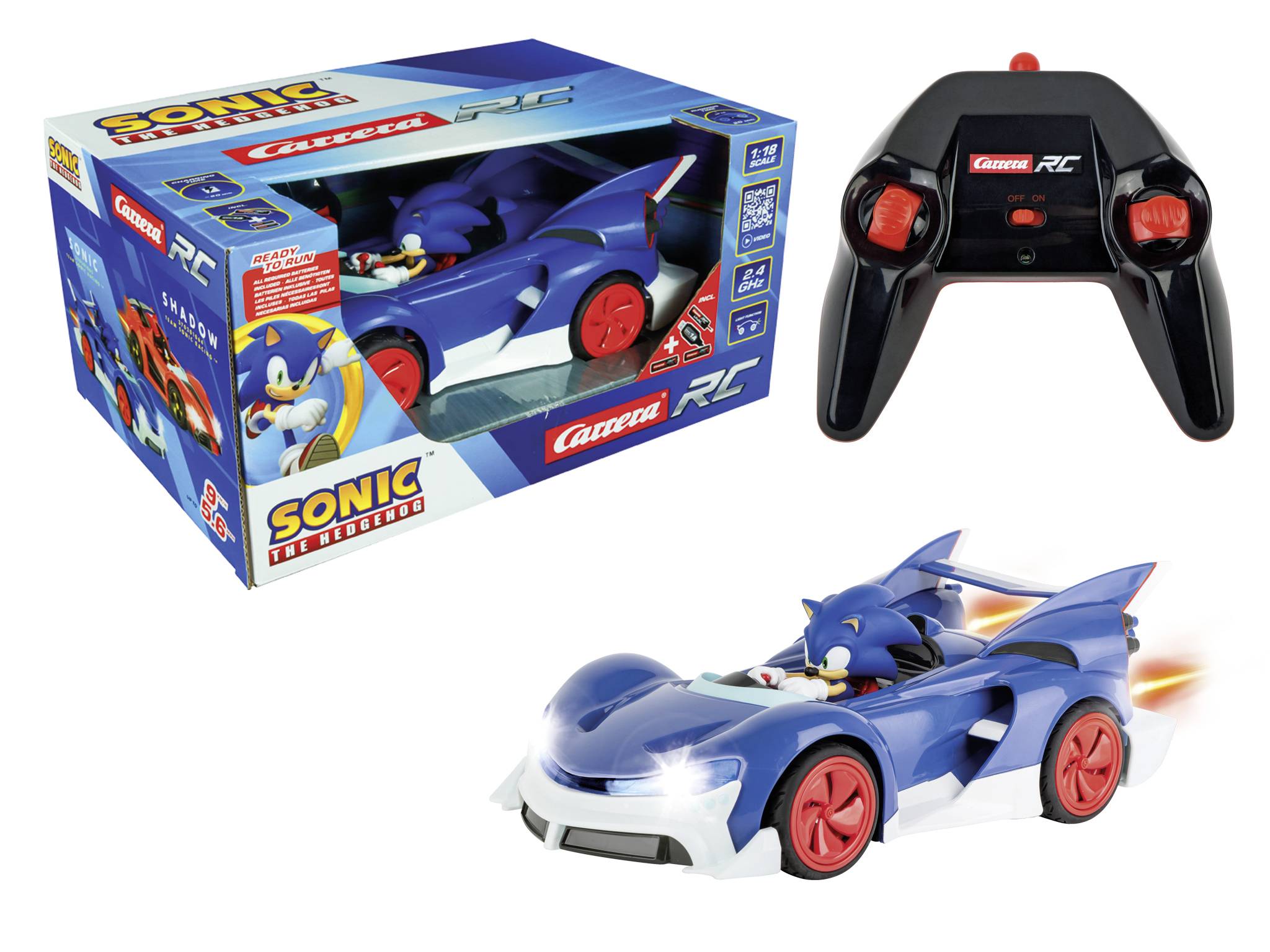 Spielzeug-Rennauto mit Sonic-Motiv und Fernsteuerung. Verpackung zeigt Abbildung des Autos und Logos. Hauptfarben: Blau, Rot, Weiß.