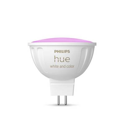 Eine Philips Hue White and Color Glühbirne, GU10-Fassung, strahlt in rosa Licht. Energiesparende, smarte Beleuchtungslösung.