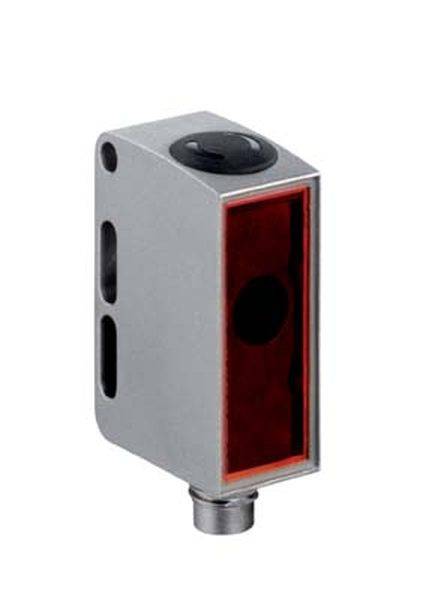 'Ein rechteckiger Sensor mit silbernem Gehäuse und roter Vorderfläche, geeignet zur Objekterkennung in automatisierten Systemen.'