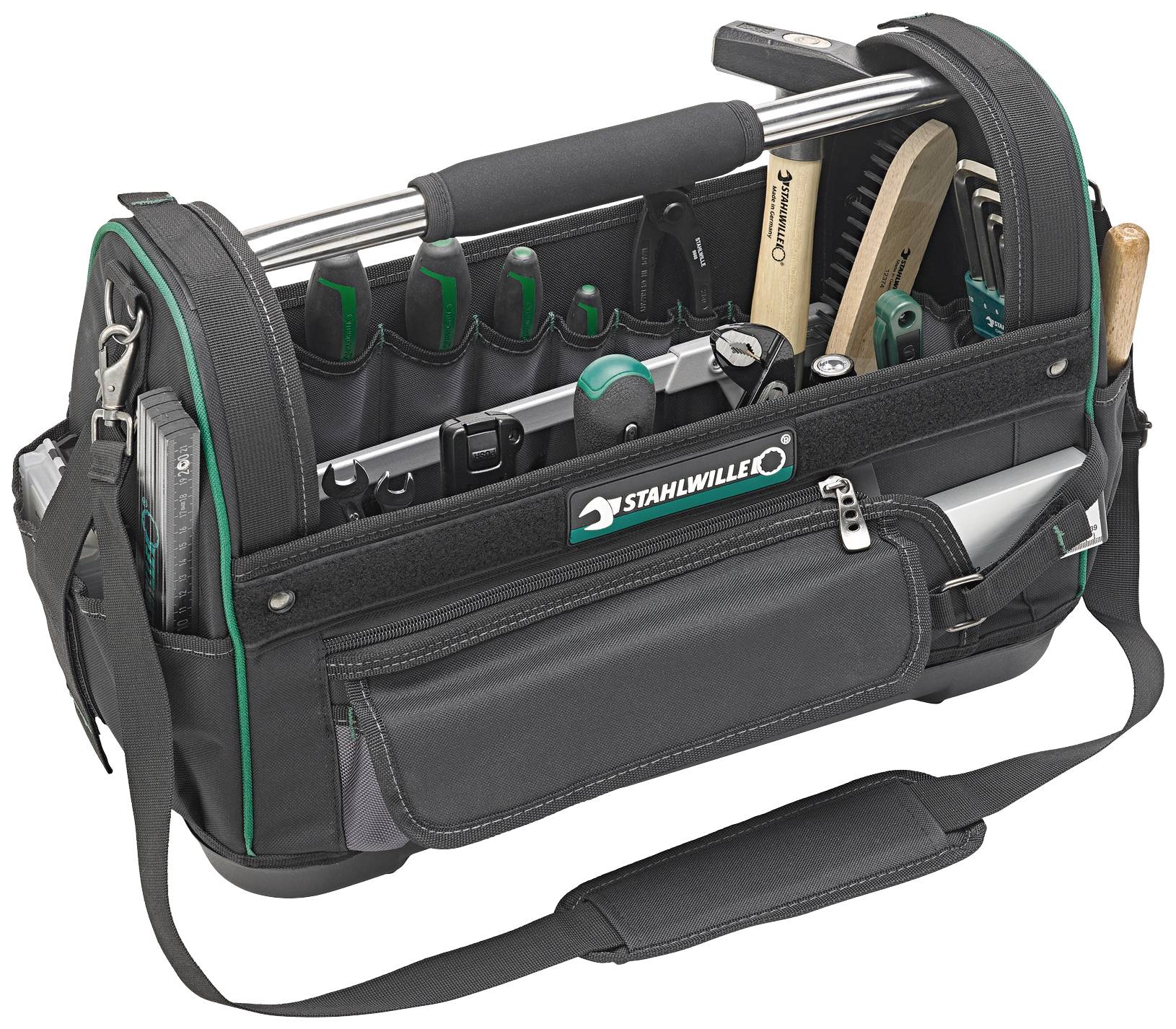 Eine offene Werkzeugtasche mit verschiedenen Werkzeugen und Zubehör, wie Schraubendreher, Zangen und Maßband, sichtbar arrangiert.