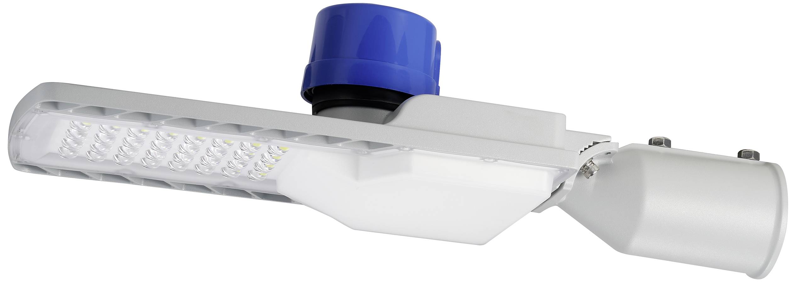 Ein modernes LED-Straßenlicht mit blauem Sensoraufsatz, montiert auf einem schwenkbaren Arm, ideal für energieeffiziente Beleuchtung.