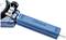 Blauer Handgriff eines Messgeräts mit der Aufschrift 'Dasqua', umgeben von metallischen Komponenten und einem Ziffernblatt.