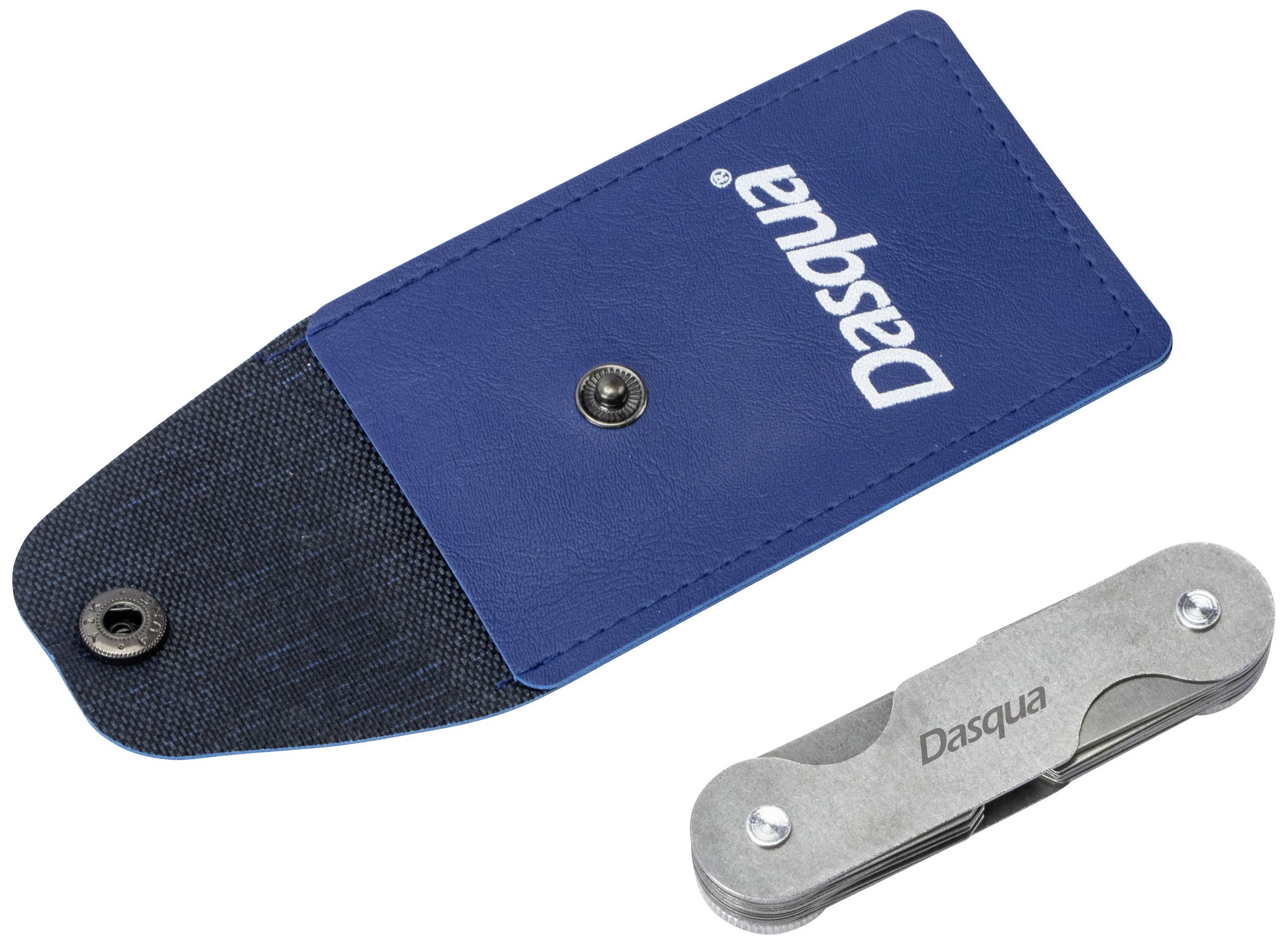 Kompaktes Multifunktionswerkzeug mit Metallstruktur, daneben eine blaue Schutzhülle mit 'Dasqua'-Logo, auf weißem Hintergrund.