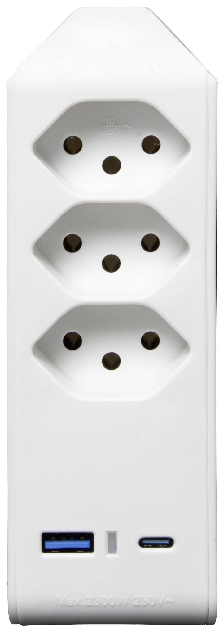 Weiße Dreifachsteckdose mit zwei USB-Anschlüssen unten.