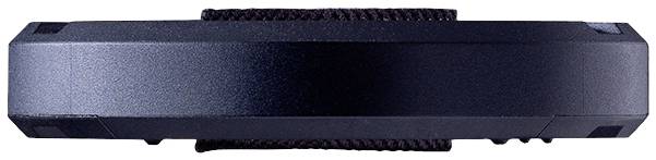 Ein schwarzes, rechteckiges Objekt mit abgerundeten Ecken. Es sieht aus wie ein elektronisches Gerät oder ein Gehäuse.