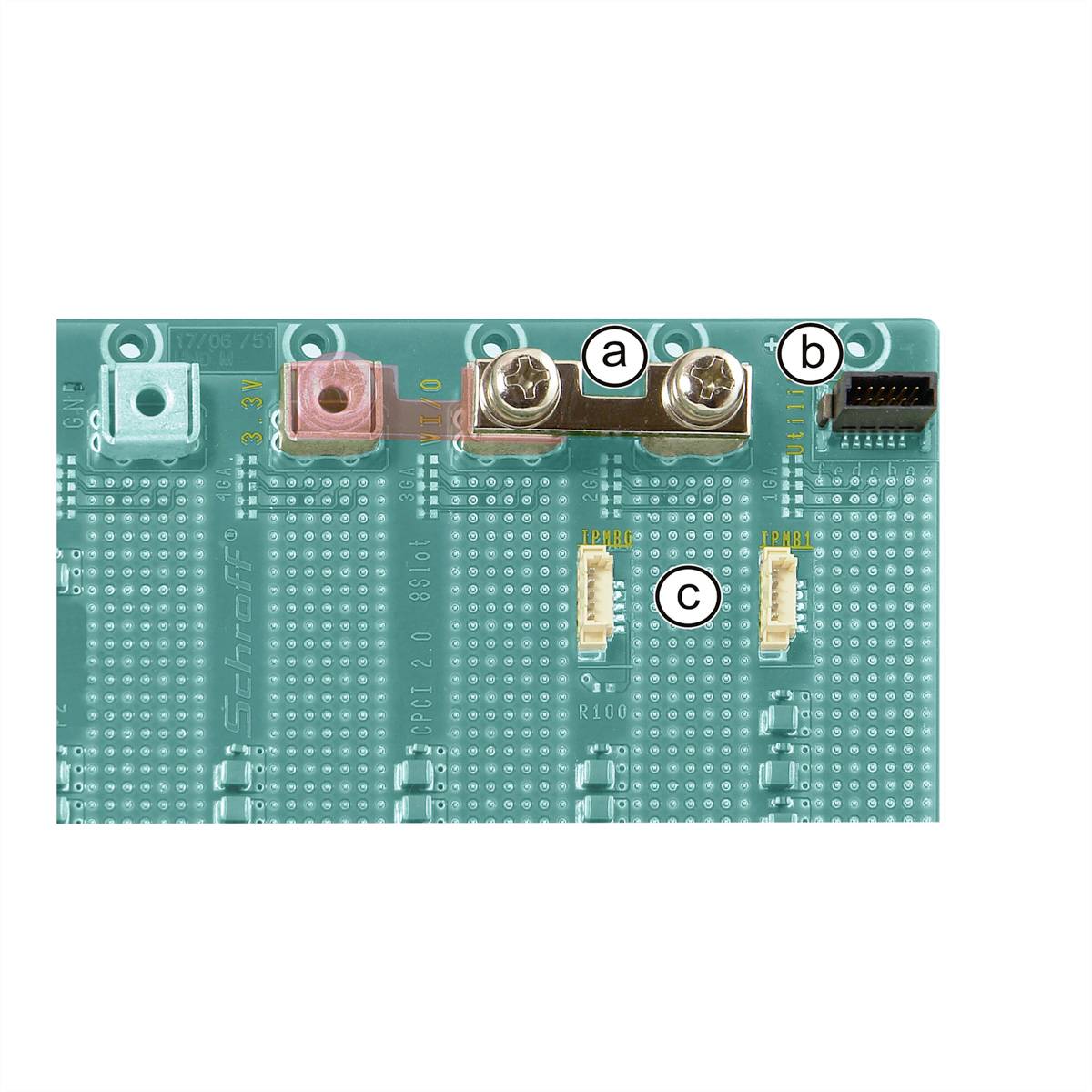Leiterplatte mit mehreren elektronischen Anschlüssen und Bauteilen, markiert mit 'a', 'b' und 'c'.