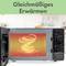 'Mikrowelle mit geöffneter Tür zeigt eine gleichmäßige Erwärmung im Inneren. Im Hintergrund unscharfe Kücheneinrichtung.'