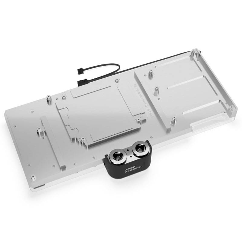 Metallplatte mit vormontiertem Akkupack an der Unterseite; sichtbare Kabelverbindung.