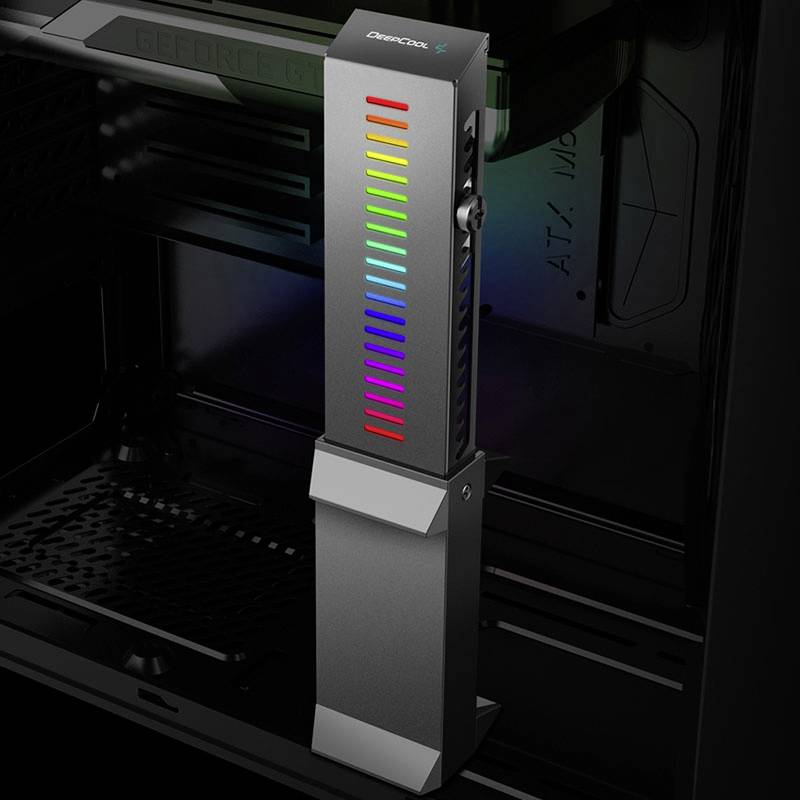 Eine vertikale Computer-Grafikkartenstütze mit RGB-LED-Streifen, die in einem PC-Gehäuse montiert ist und bunte Lichter anzeigt.