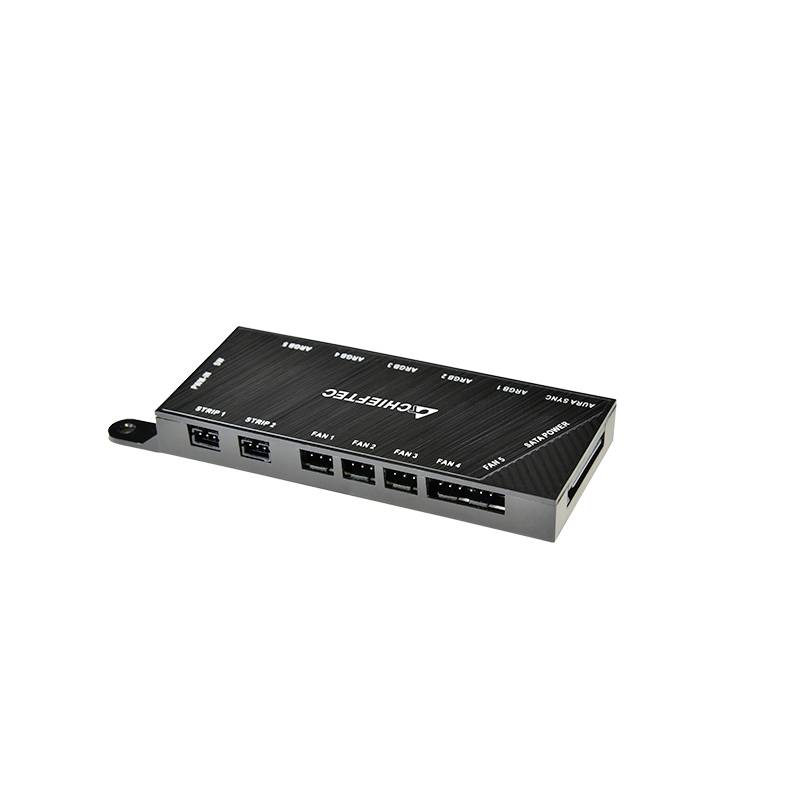 Ein schwarzer USB-Hub mit mehreren Anschlüssen, darunter USB 3.0, HDMI und Ethernet, zeigt flexible Konnektivitätsoptionen.