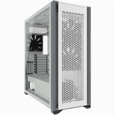 Ein weißes Computergehäuse mit transluzenter Seitenwand und schwarzem Lüfter an der Rückwand; modern und schlichtes Design.