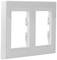 Doppelrahmen aus weißem Kunststoff zur Montage von zwei Schaltern oder Steckdosen, schlichtes Design.