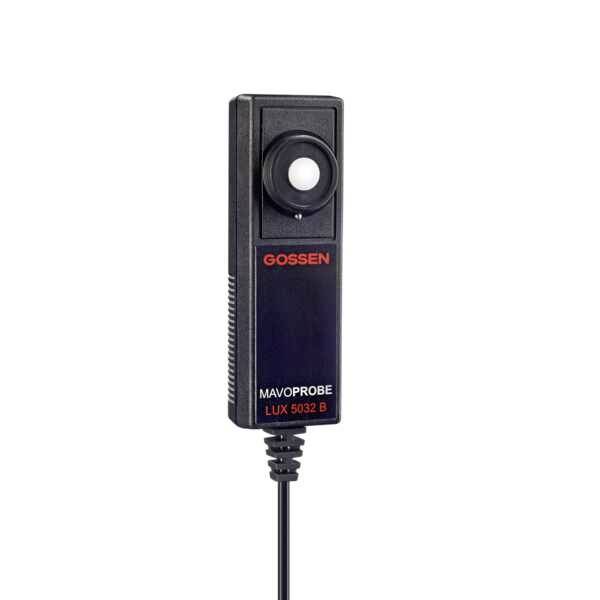 Helligkeitsmessgerät mit schwarzem Gehäuse und Kabel, Markenname 'GOSSEN', Modell 'MAVOPROBE LUX 5032 B'.